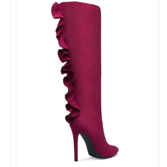 High heeled ruffled boots - Picture 3 of 4